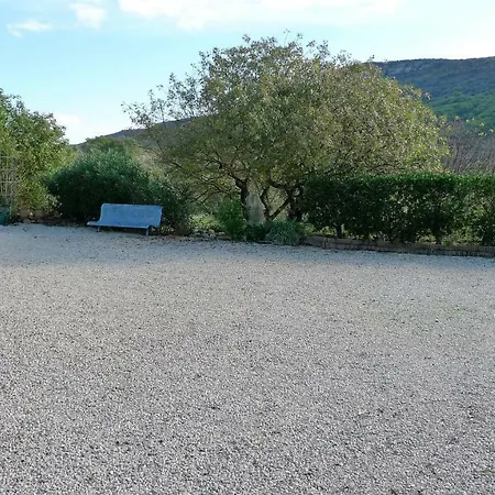 Des Garrigues Laroque (Herault)